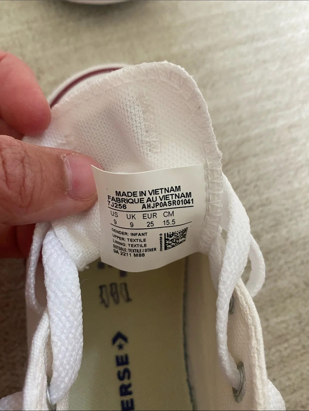 Converse Kids White Canvas Low-Top Sneakers with Red Midsole Stripe